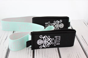 Ski carrying strap